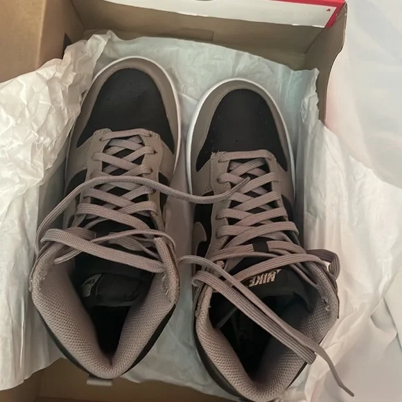 Women’s Nike Dunk High Fossil size 6 - Picture 7 of 10